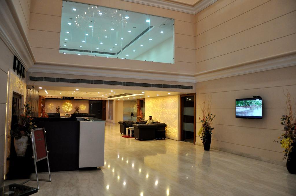 Hotel Jsr Continental Dehradun Bagian luar foto