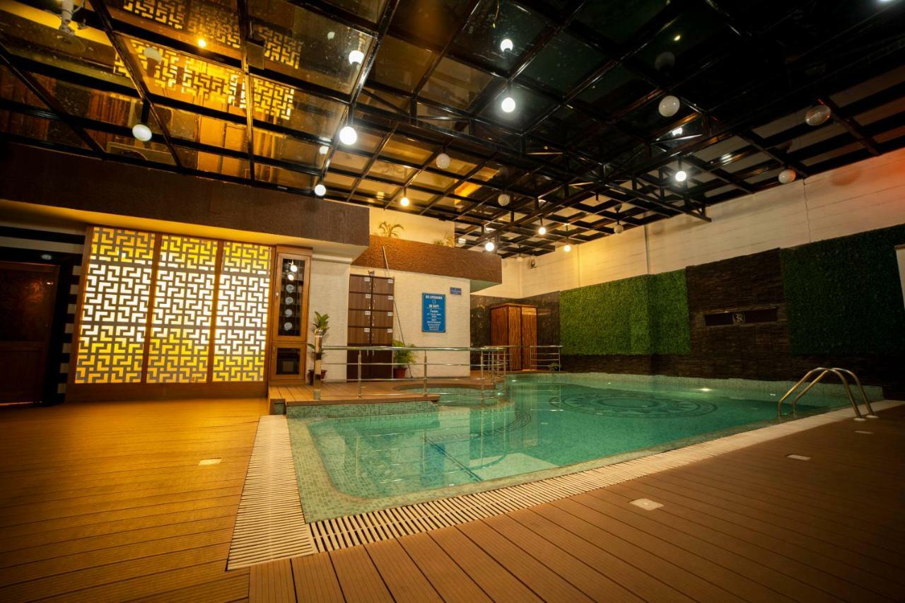 Hotel Jsr Continental Dehradun Bagian luar foto