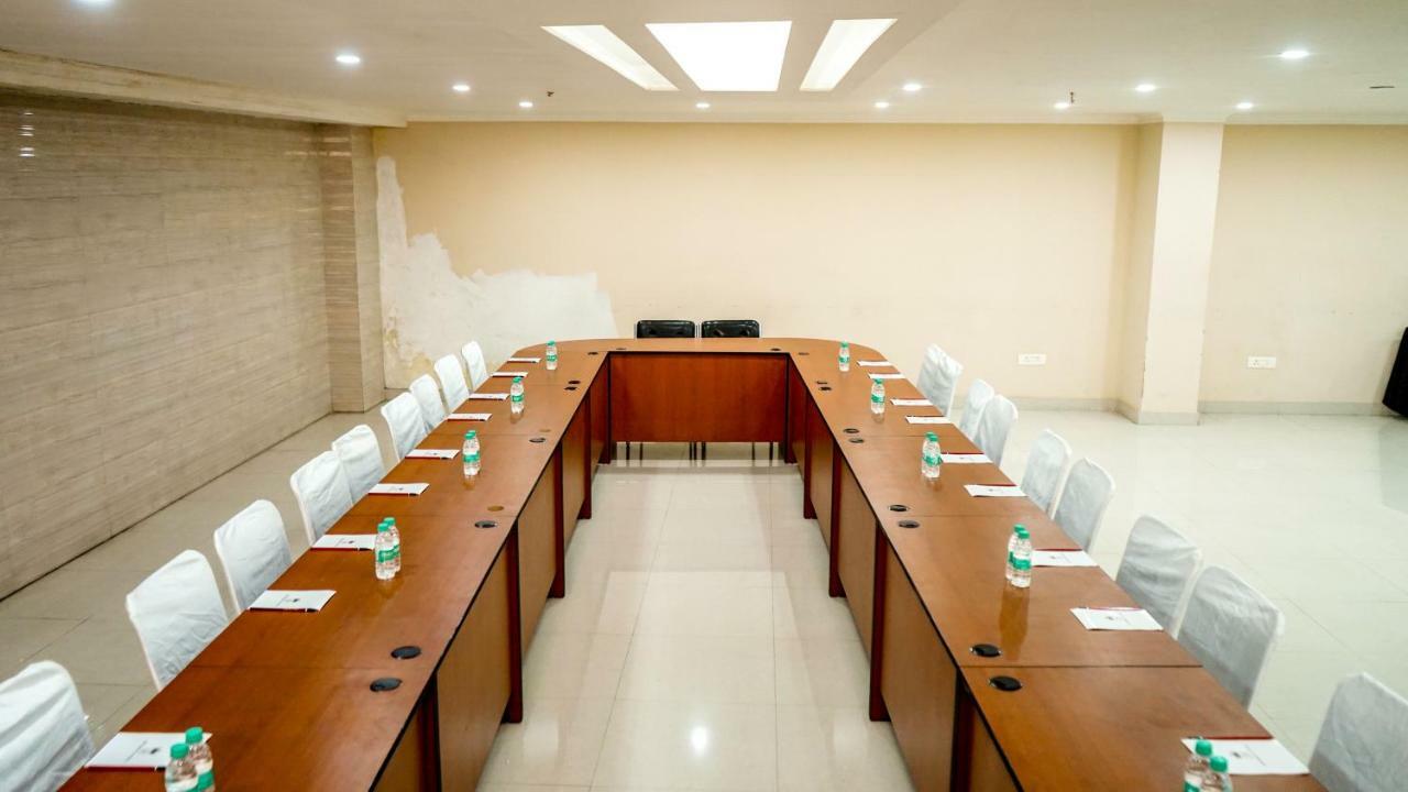 Hotel Jsr Continental Dehradun Bagian luar foto