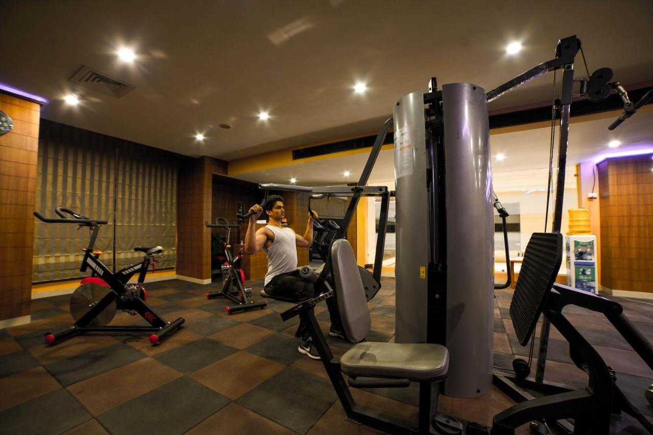 Hotel Jsr Continental Dehradun Bagian luar foto